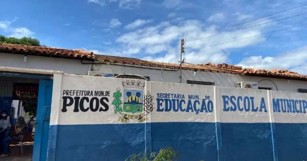 Estudantes são obrigados a tirar a roupa após sumiço de R$ 65 em escola no Piauí