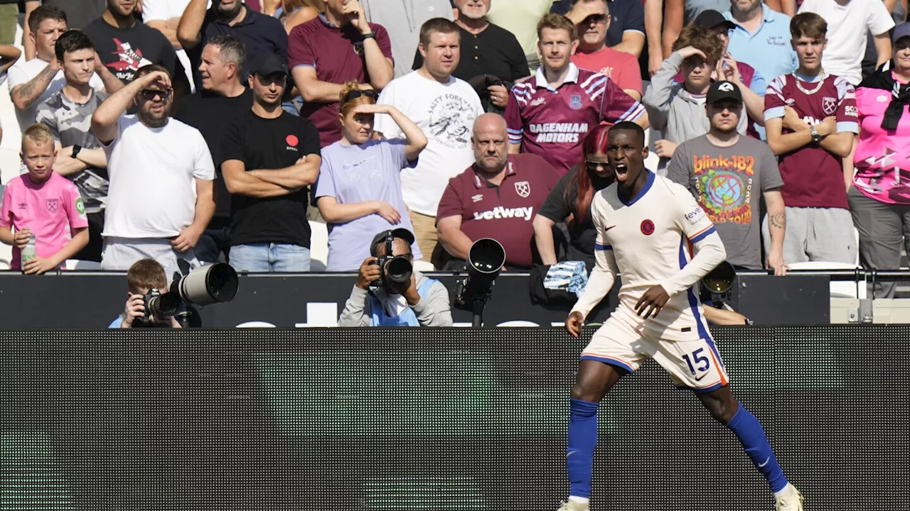 Jackson marks 50th appearance for Chelsea with 2 goals in 3-0 win at West Ham