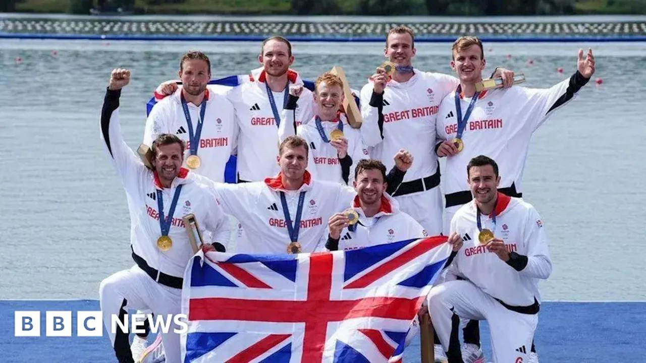 Team GB rowers celebrated with homecoming parade in Henley-on-Thames