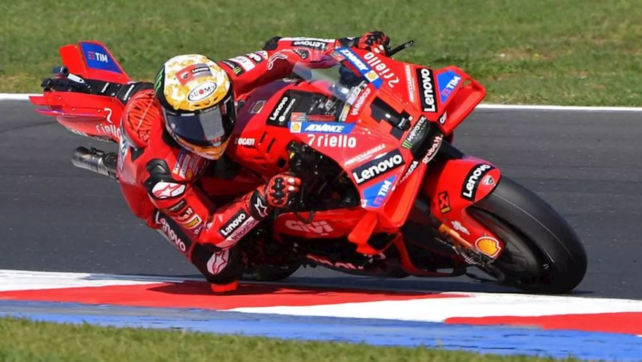 Bagnaia pips Martin to pole for Emilia-Romagna Grand Prix with lap record