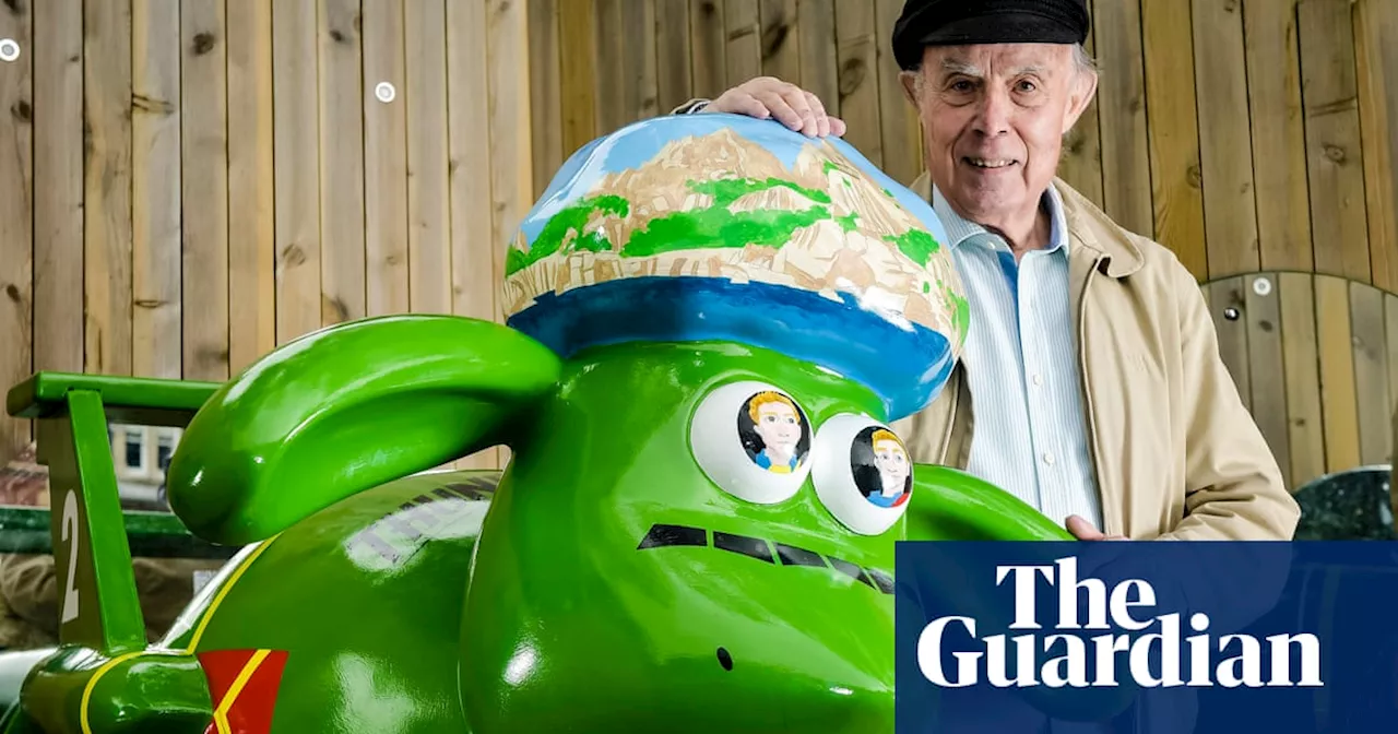 David Graham, voice of Thunderbirds and Peppa Pig characters, dies aged 99