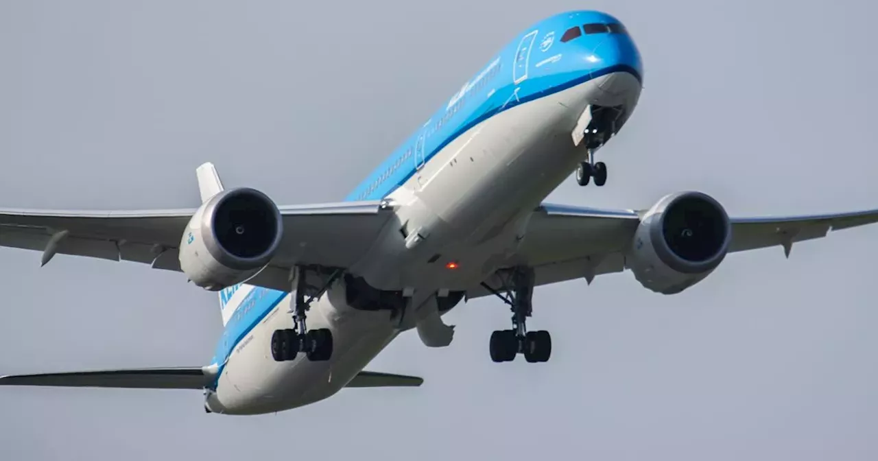 Dutch Airline Pilots Collapses Mid-Flight Force Emergency Landing