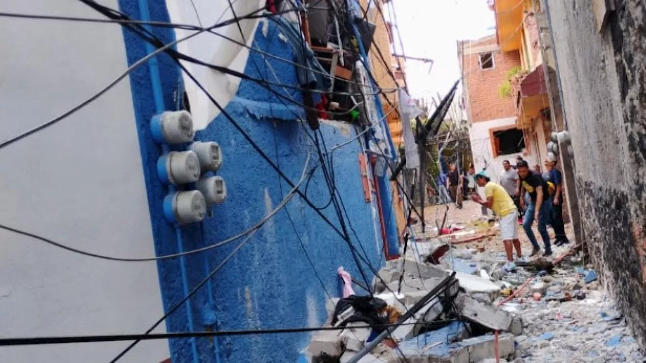 Incendio en Coyoacán deja seis heridos por explosión mientras se abastecía un tanque