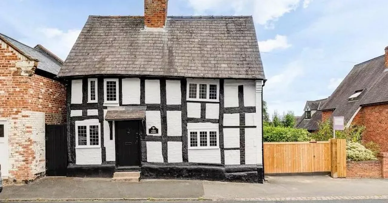 Cheshire Cottage That Looks Like It's From Harry Potter Goes On Sale For £450,000