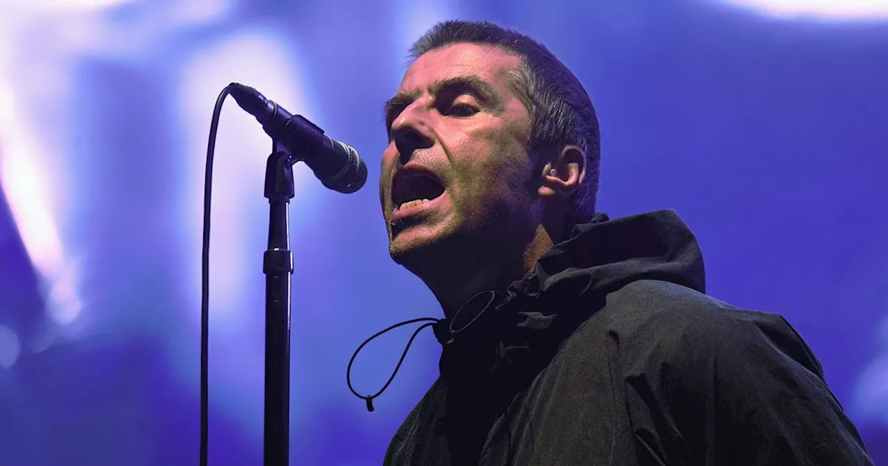 Liam Gallagher helps Anthony Joshua and Daniel Dubois make history