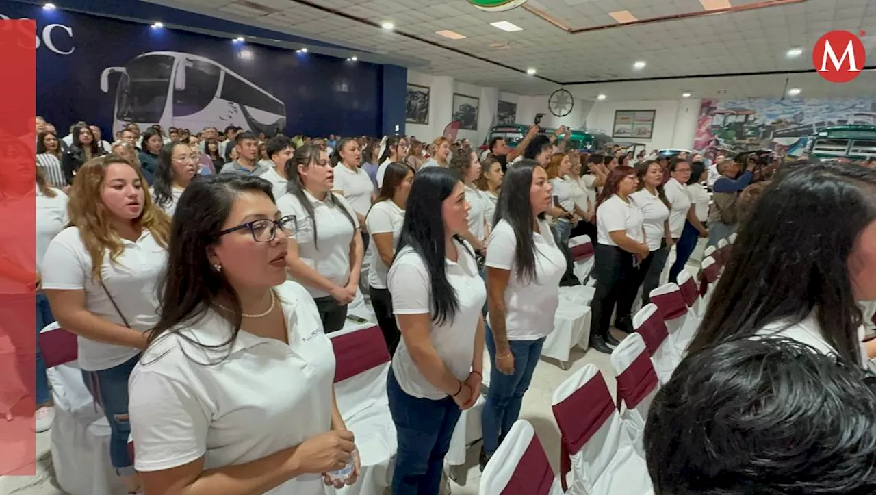 Se gradúa segunda generación de mujeres al volante; manejarán autobuses en Ecatepec