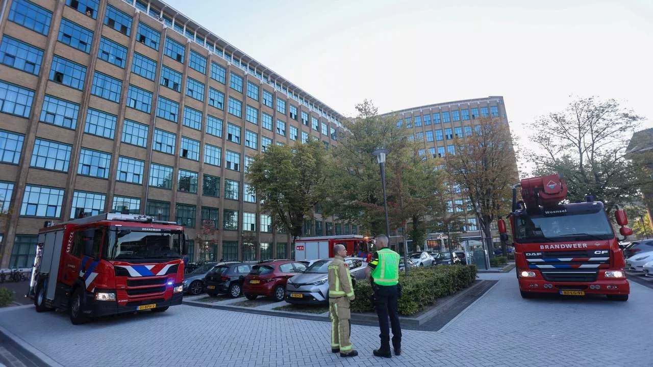 112-nieuws: rook in wooncomplex Eindhoven • brand blijkt aangebrande pizza