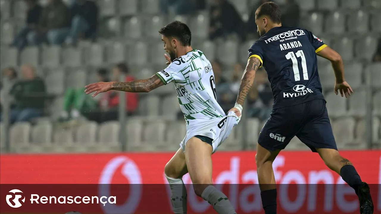 Empate sem golos entre Moreirense e Famalicão