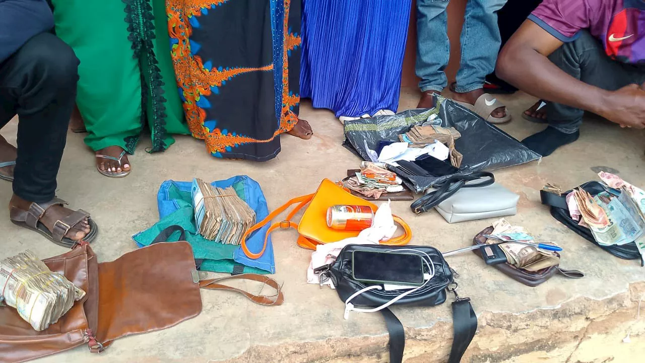 Police arrest nine suspects for vote buying in Edo, recover cash, ballot papers