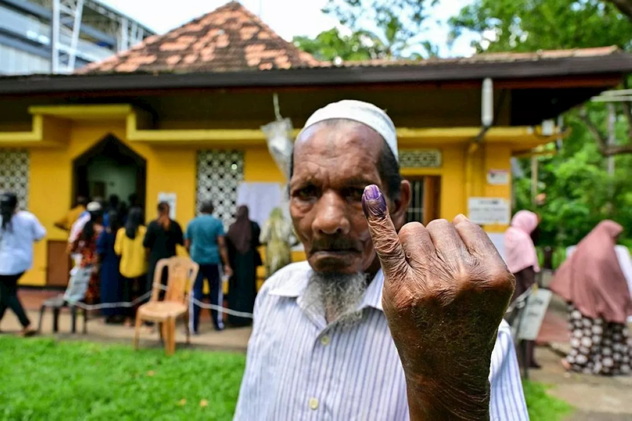 Sri Lanka votes in first poll since crisis