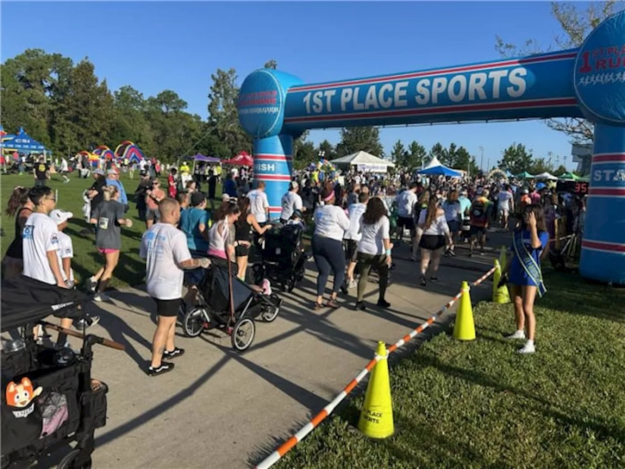 ‘Fight, fight, fight’: Local nonprofit hosts 5K at UNF to give children a chance to dream