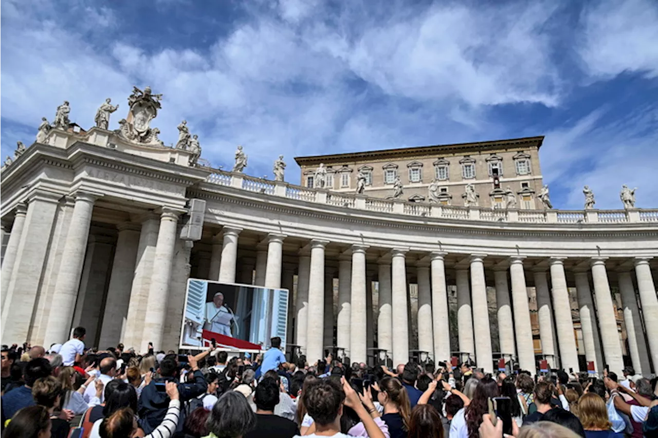 Il Papa, 'i migranti sono fratelli e sorelle'