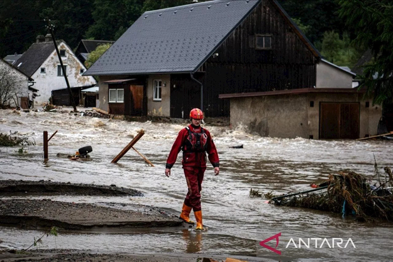 Usai diterjang banjir, Polandia perluas status darurat bencana