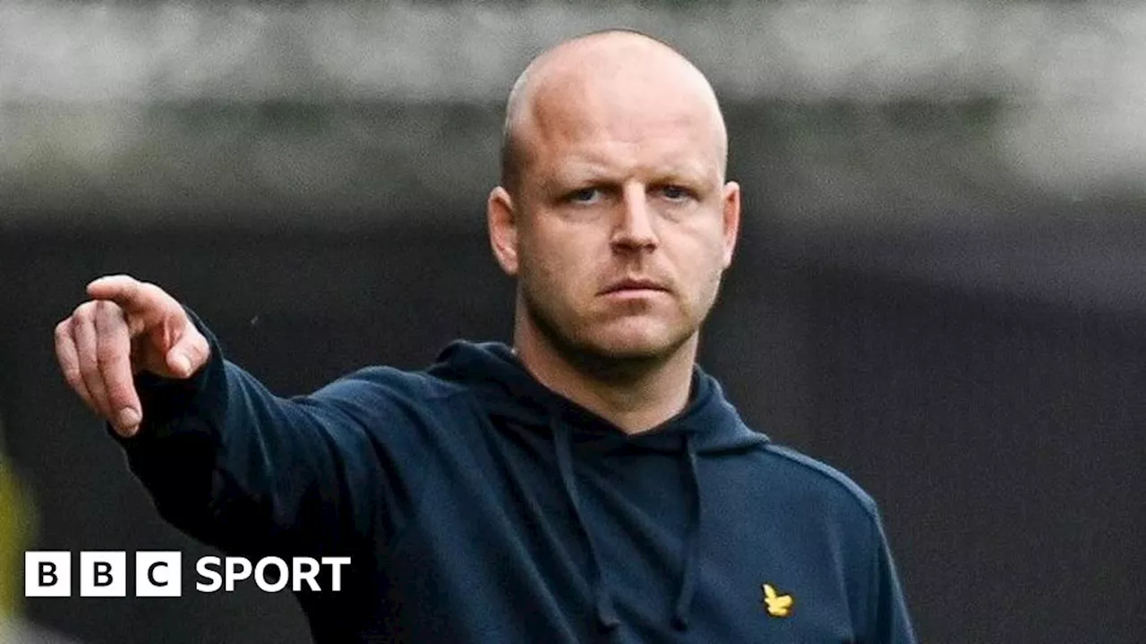 Hearts sack head coach Naismith