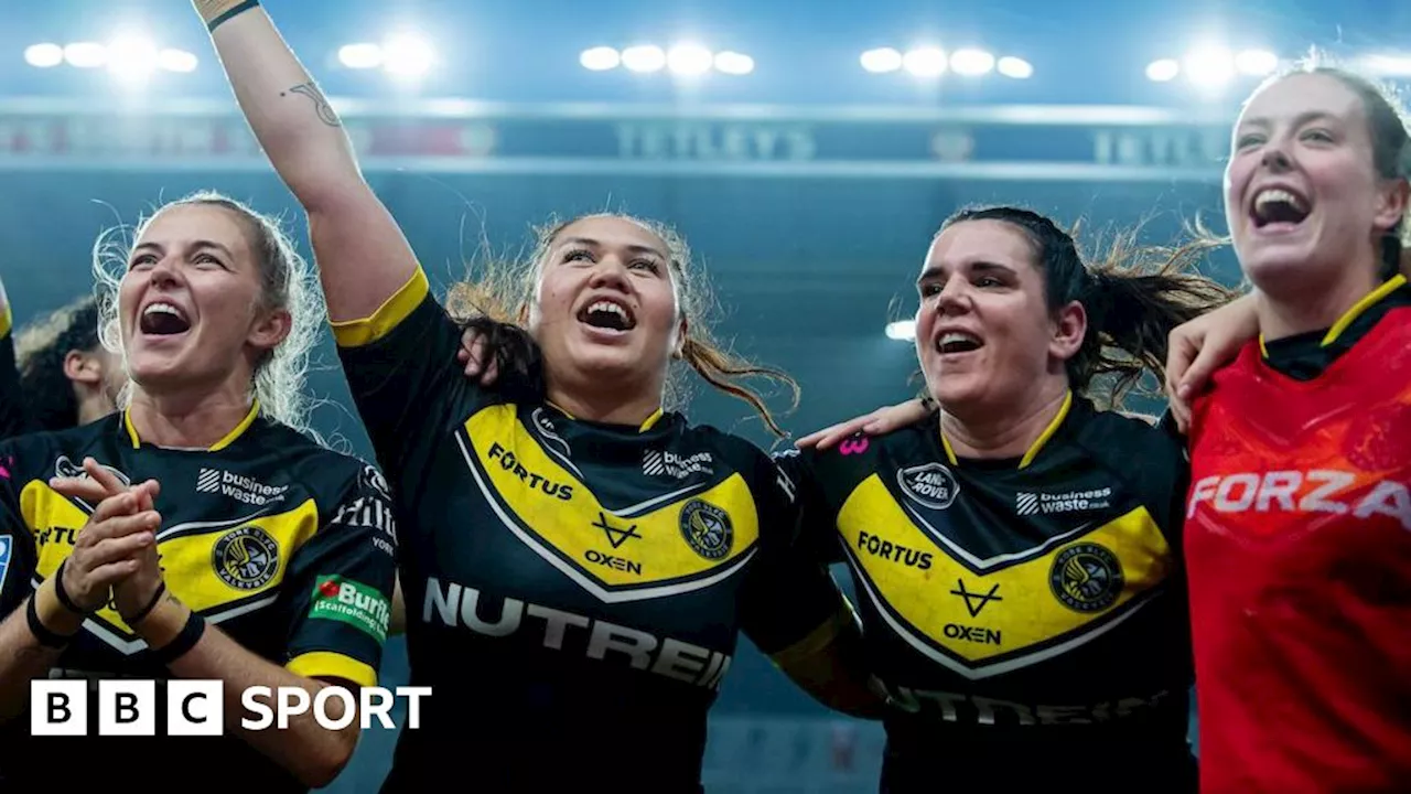 Women's Super League: York & St Helens set up Grand Final showdown