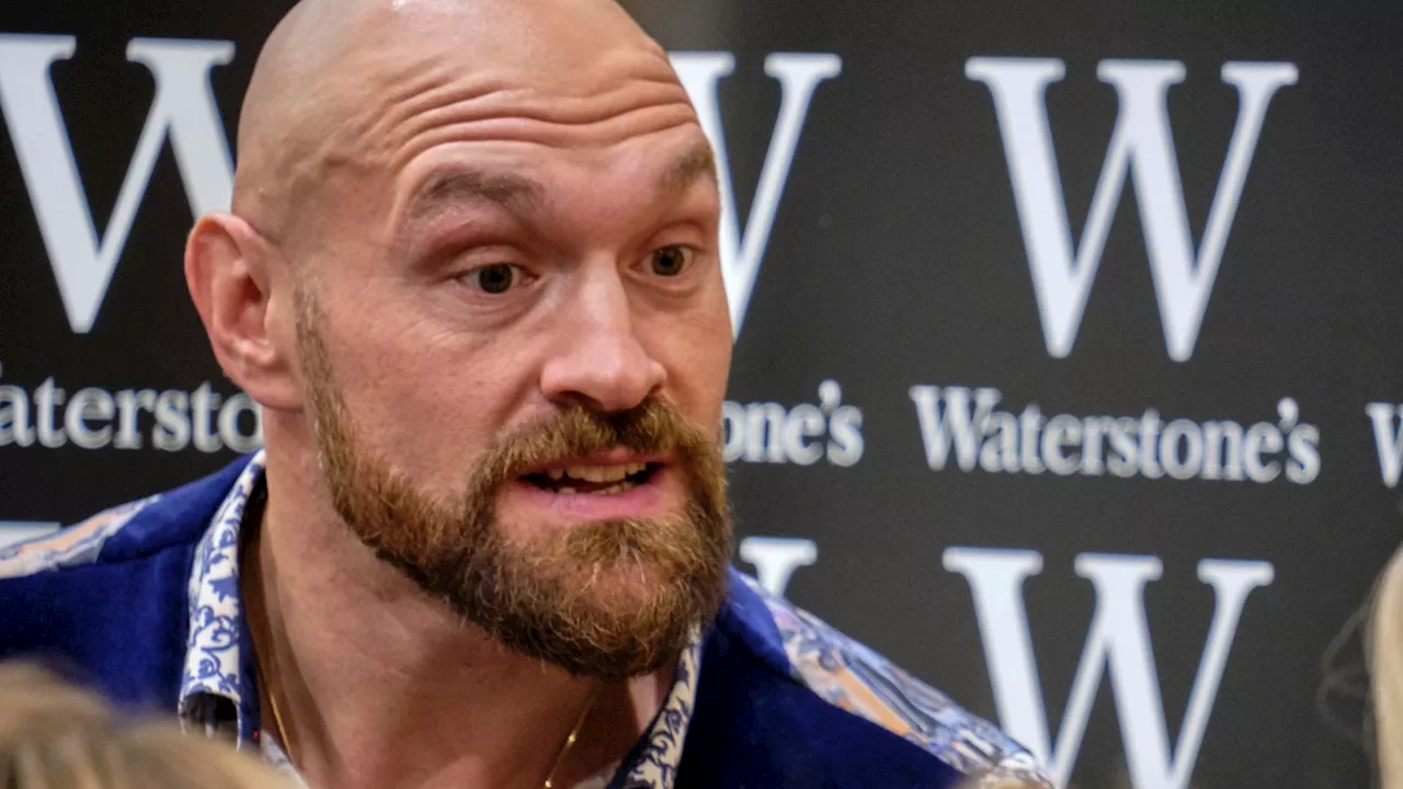 – Tyson Fury reacts to Anthony Joshua’s defeat to Daniel Dubois