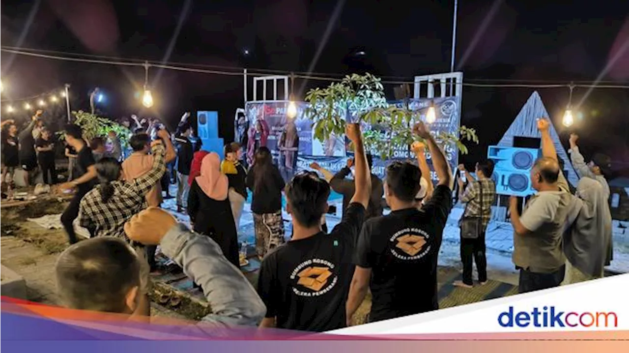 Warga Gresik Deklarasi Menangkan Bumbung Kosong