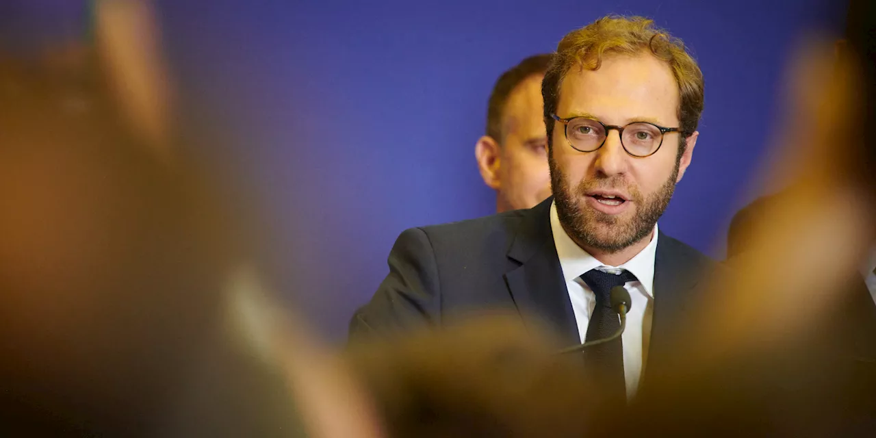 «Notre travail est de faciliter la tâche des entreprises», dit Antoine Armand, nouveau ministre de...