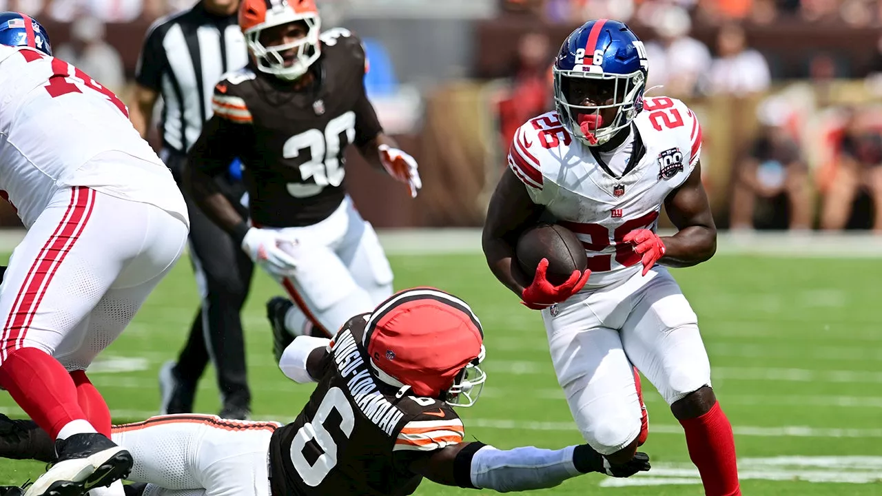 Giants' Devin Singletary makes late-game decision to avoid touchdown causing brutal bad beat for bettors