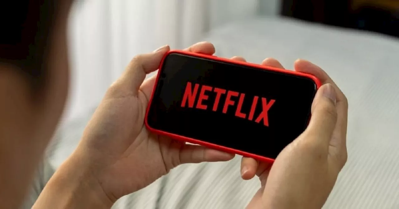 Netflix की बढ़ी मुश्किलें, भारत में जांच के दायरे में OTT प्लेटफॉर्म, वीजा उल्लंघन, टैक्स चोरी और नस्लीय भे...