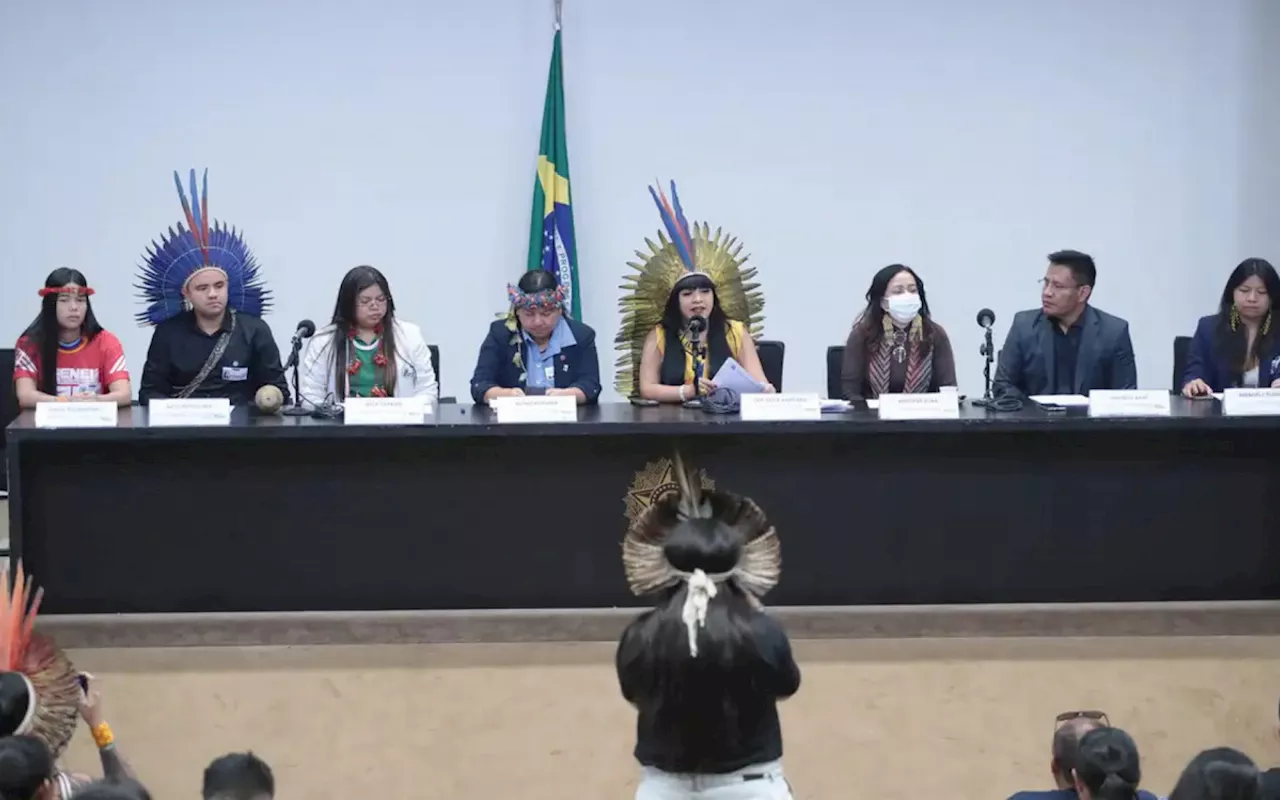 Mil estudantes indígenas participam do XI Encontro Nacional dos Estudantes Indígenas em Brasília