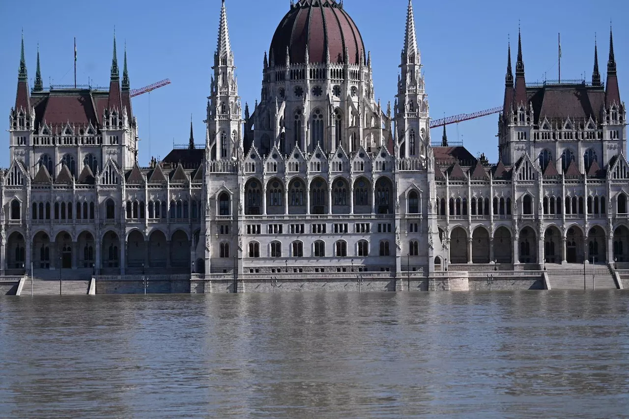 Hongrie: le Danube en crue assiège Budapest après la tempête Boris