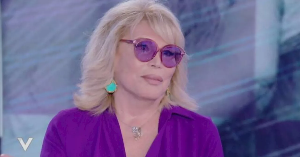 Verissimo, Amanda Lear-choc: &#034;Non mi vedrete mai più&#034;