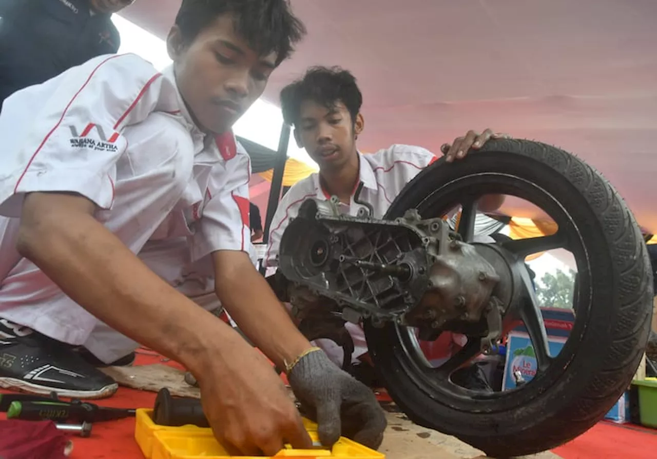 Kompetisi Konversi Sepeda Motor BBM Menjadi Listrik