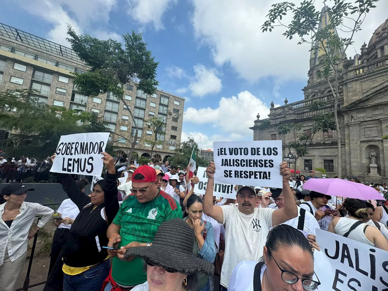 Marcha en Guadalajara exige reconocimiento oficial a Pablo Lemus como gobernador electo de Jalisco