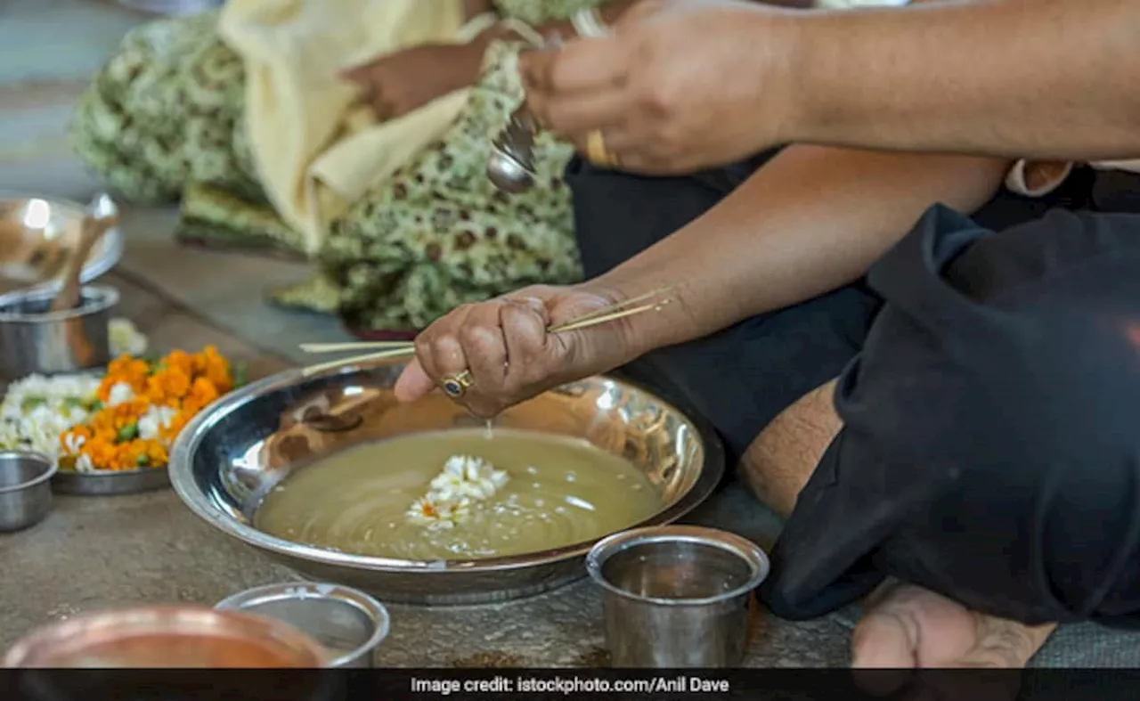 Pitru Paksha 2024: पितृ पक्ष में पेड़ों पर जल चढ़ाने सहित ये उपाय करने से पूर्वज रहेंगे प्रसन्न