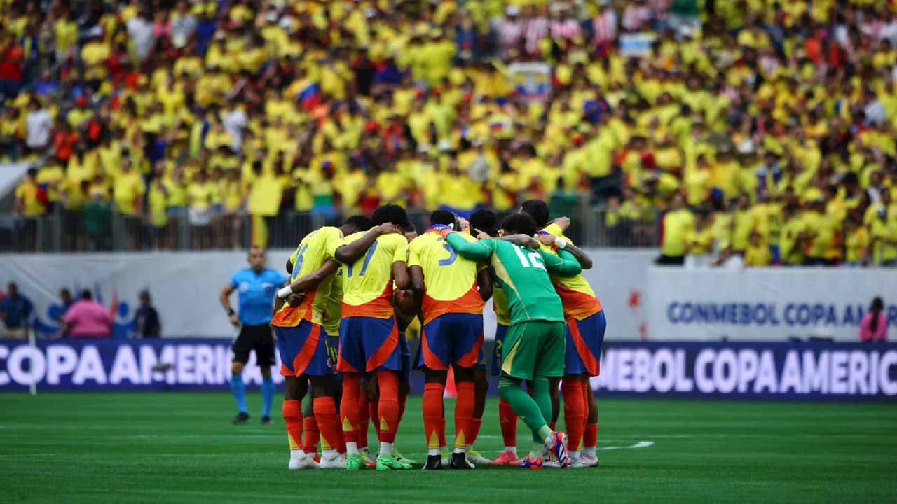 Federación Colombiana de Fútbol celebra sus 100 años con grandes leyendas: vea la gala