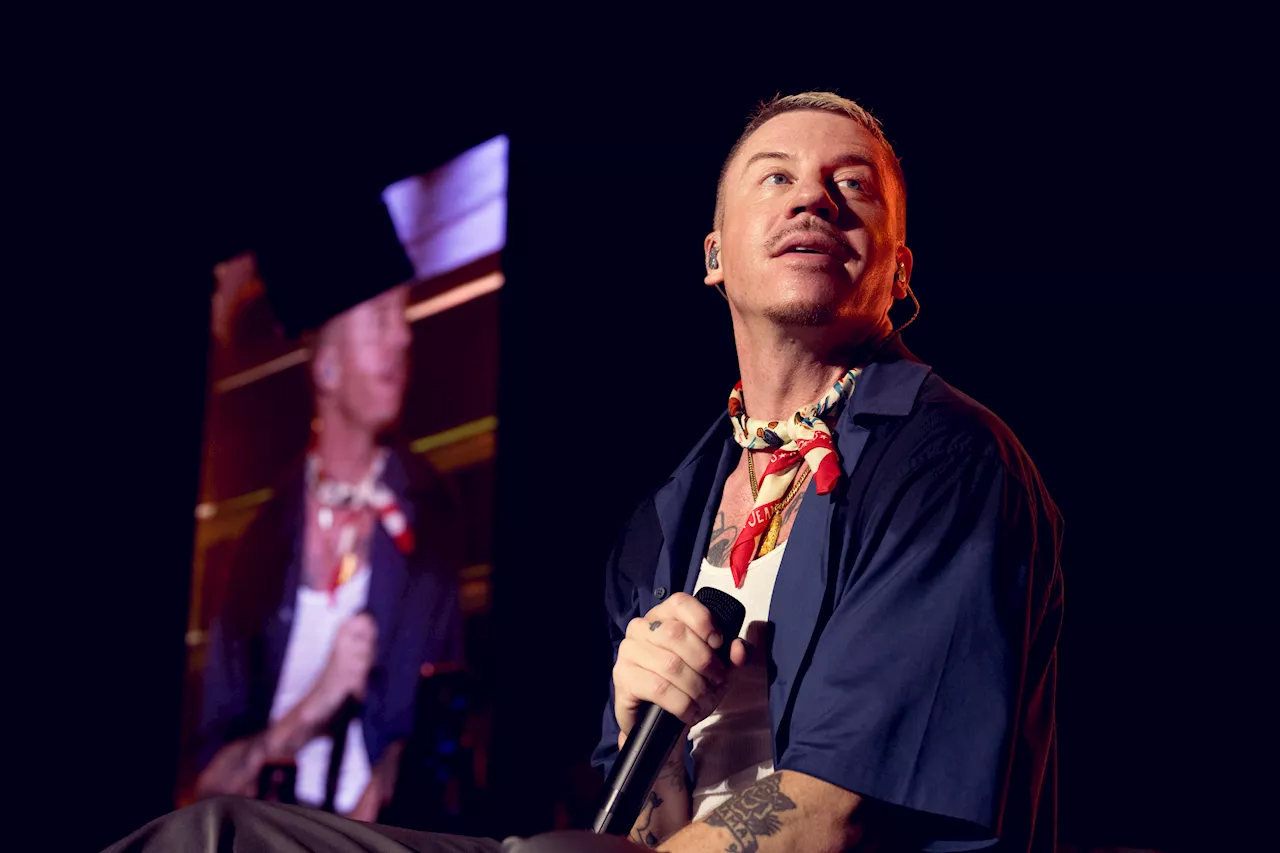 Macklemore chants 'F--k America' to cheers at concert benefiting Hamas-connected UN agency