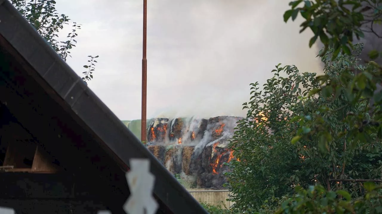 112-nieuws: brand achter boerderij in Made • brand verwoest loods Empel