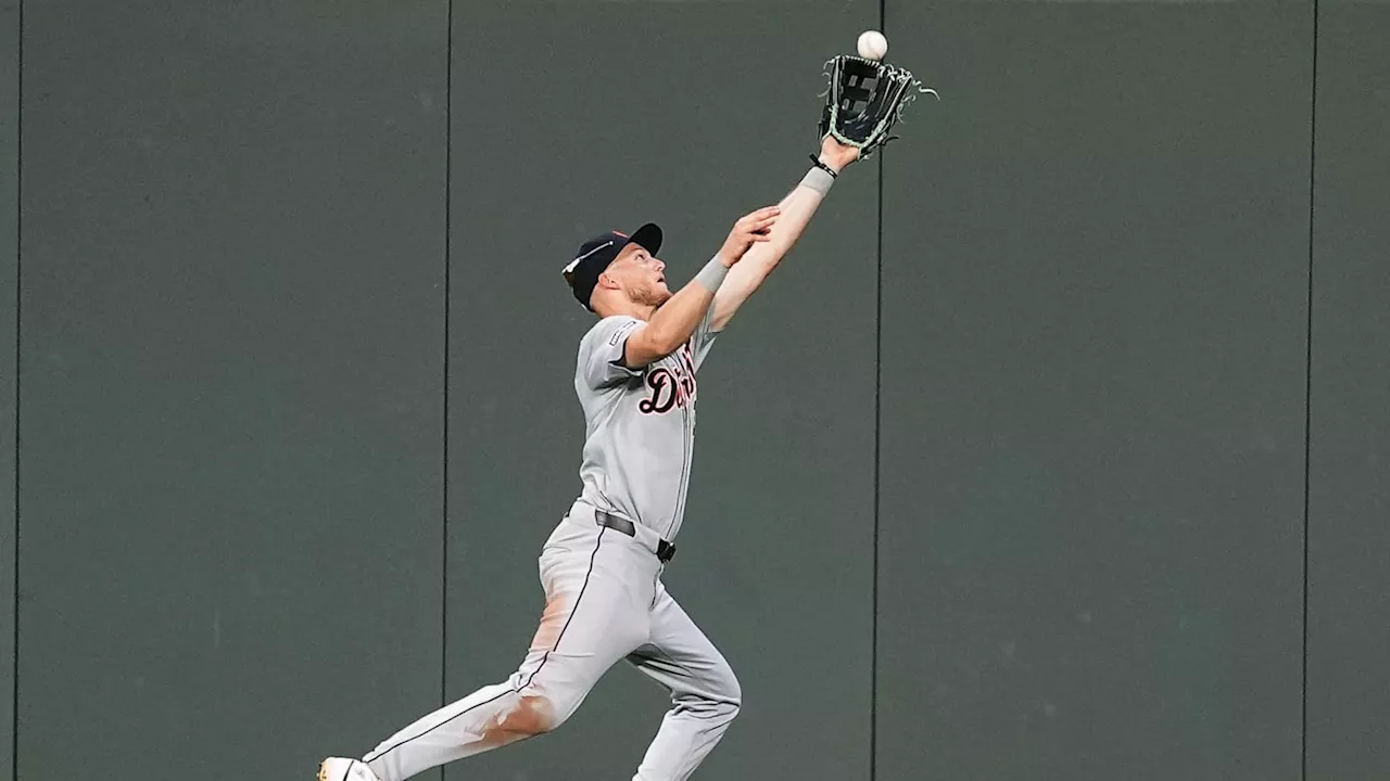 WATCH: Detroit Tigers Outfielder Robs Orioles Home Run to Keep Game Tied