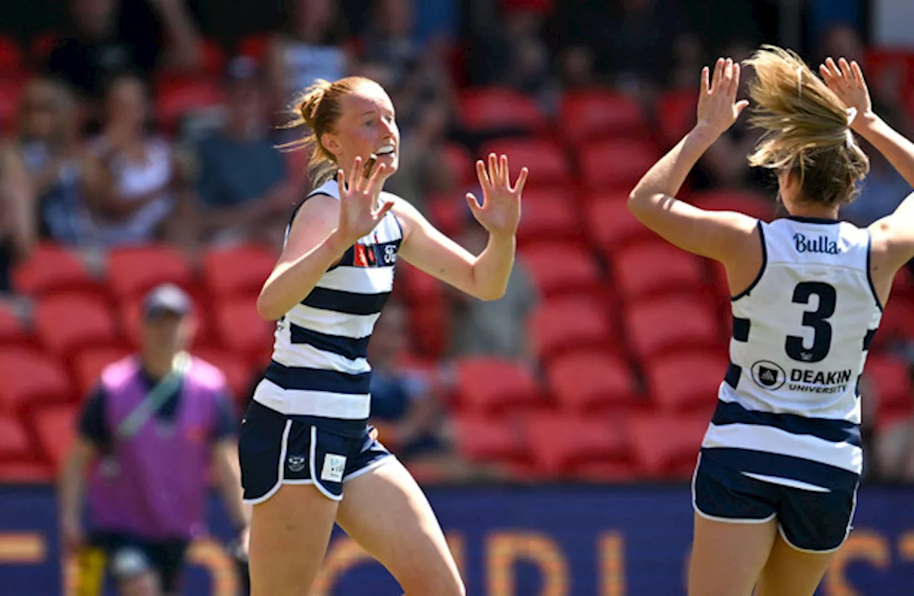 'Magnificent' Moloney kicks four goals, Irish duo help Adelaide stay unbeaten