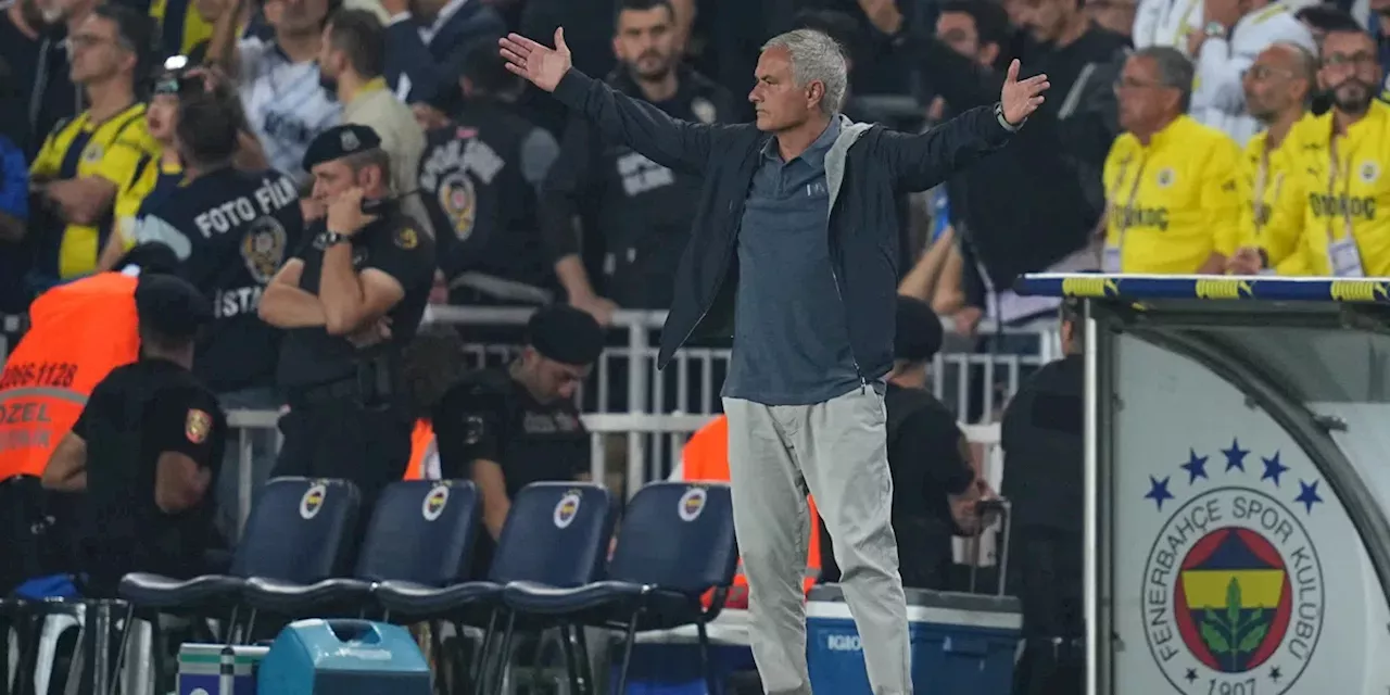 Mourinho door Galatasaray op social media flink aangesproken