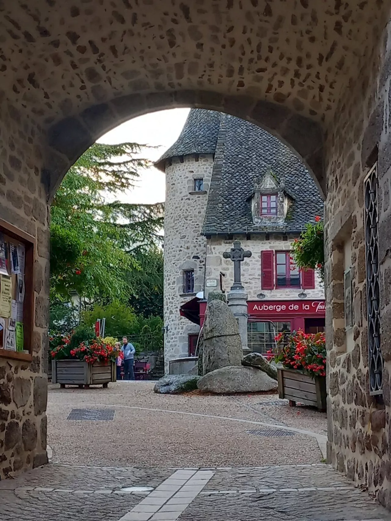 Cette charmante commune du Cantal rejoint le label des « Plus beaux villages de France »