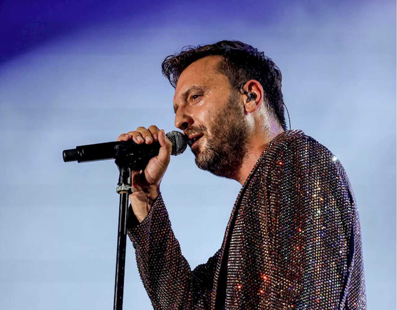 Dopo due anni torna Cremonini, nel 2025 tour negli stadi