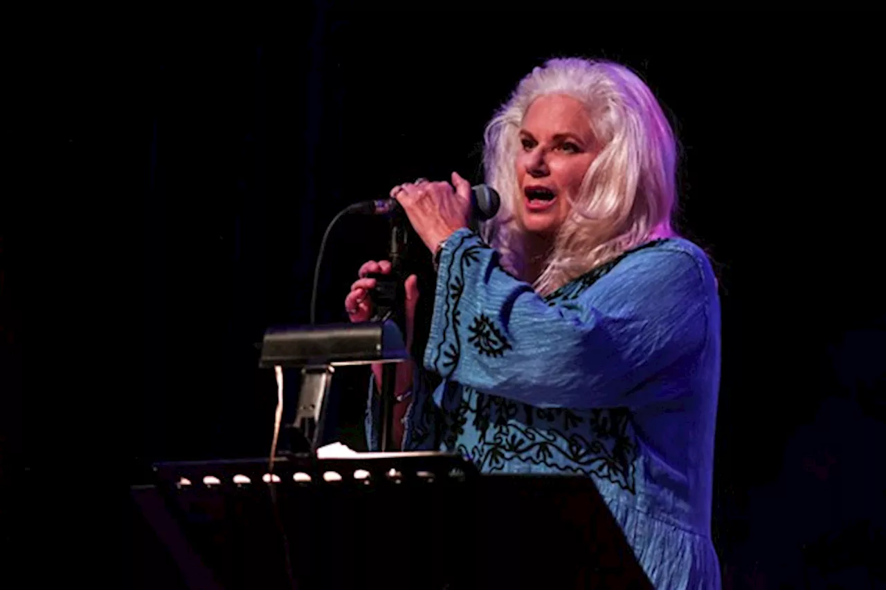 Concert Review and Photos: Cowboy Junkies Meld New and Old in Kent Stage Show