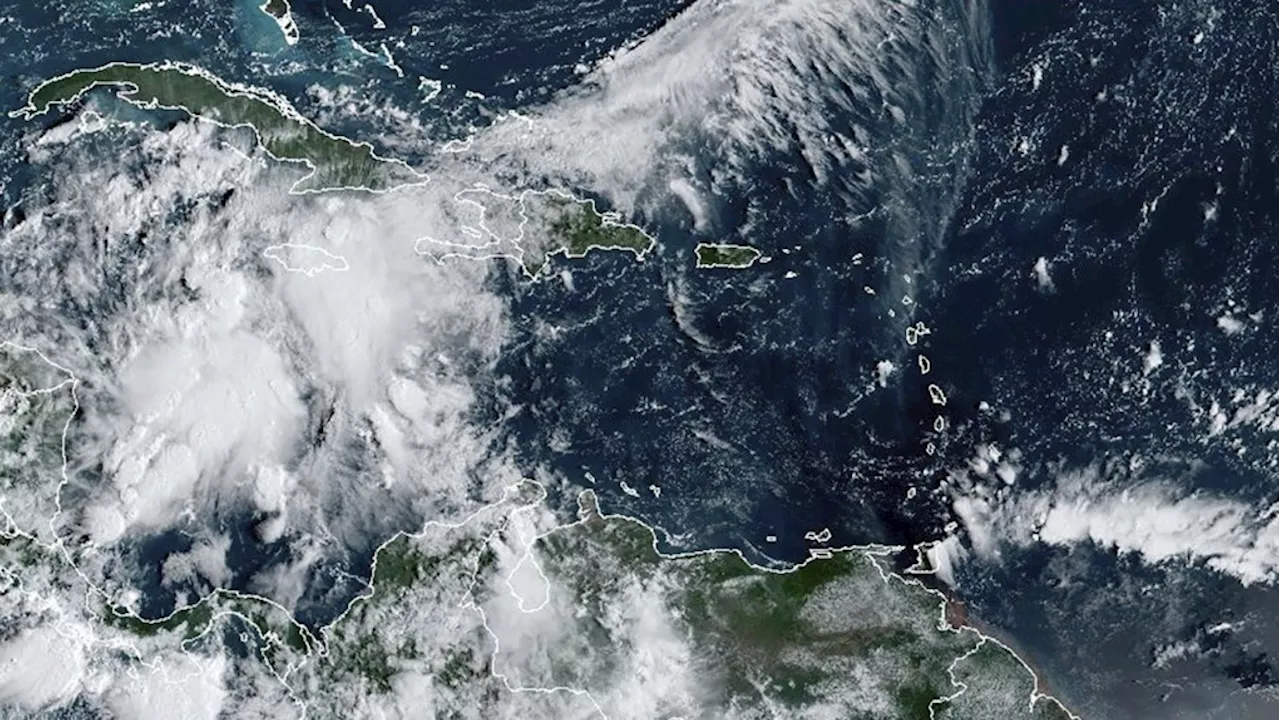 Hurricane watch issued for parts of Cuba and Mexico, southeast U.S. under major storm warning