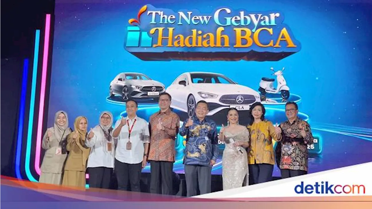 BCA Bagikan Mercedes Benz-Vespa ke Nasabah Setia di The New Gebyar Hadiah