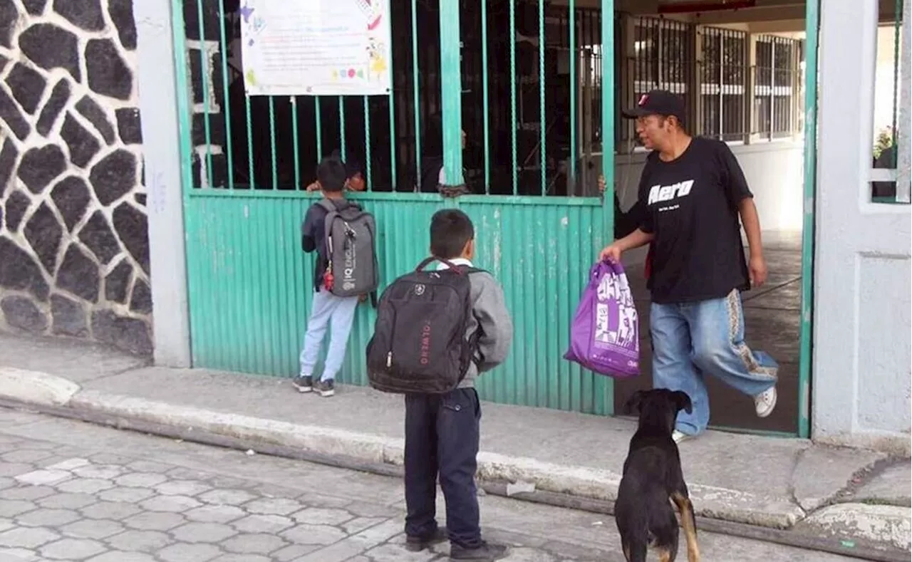 Cuatro municipios de la costa de Oaxaca suspenden clases ante alerta por tormenta tropical John