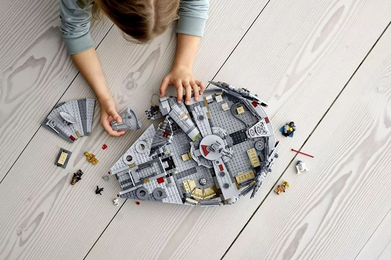 This Lego Star Wars Set May Not Look Like Much, But She’s 36% off and Got It Where It Counts