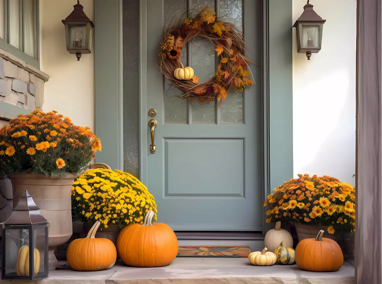 Kürbisse, Blumen & Co.: Die schönsten Herbstdeko-Ideen für draußen