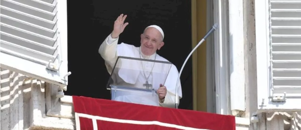 Pope at Angelus: True greatness can be found in caring for the weakest