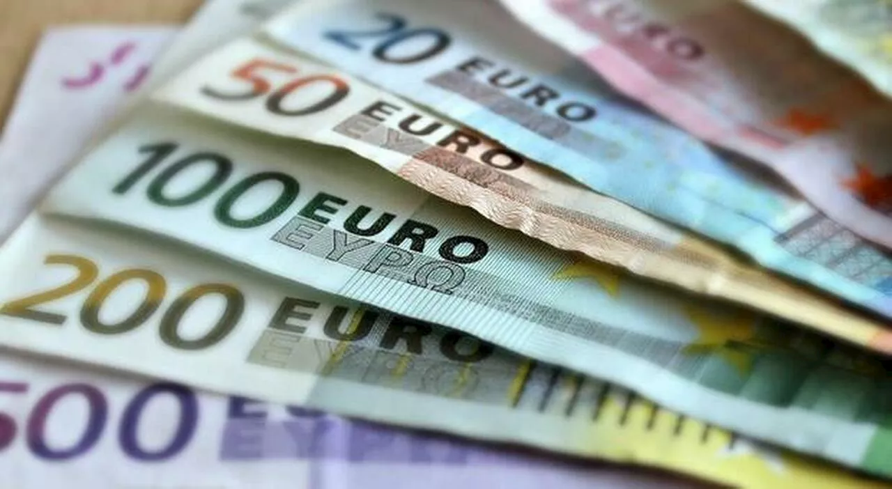 Bonus Natale da 100 euro per un milione di lavoratori: sarà su richiesta e non tassato