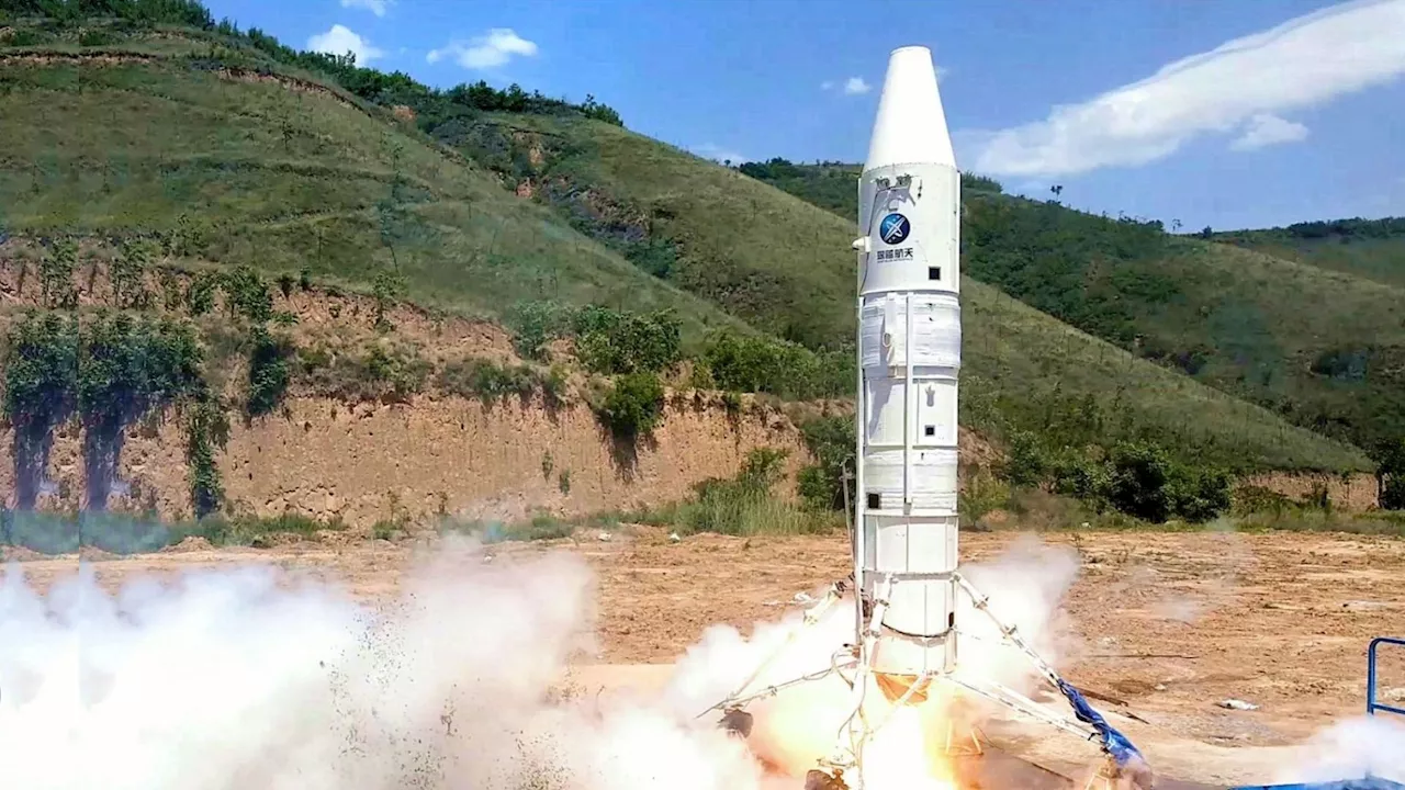 China’s first-ever reusable kerosene rocket crashes during vertical landing