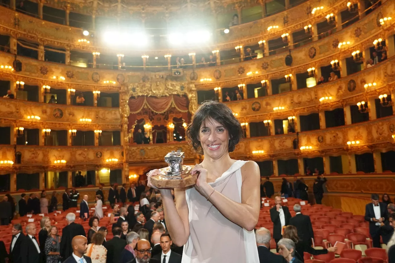 Premio Campiello a Federica Manzon. 'Alma', dedicato ai migranti, e gli altri libri finalisti