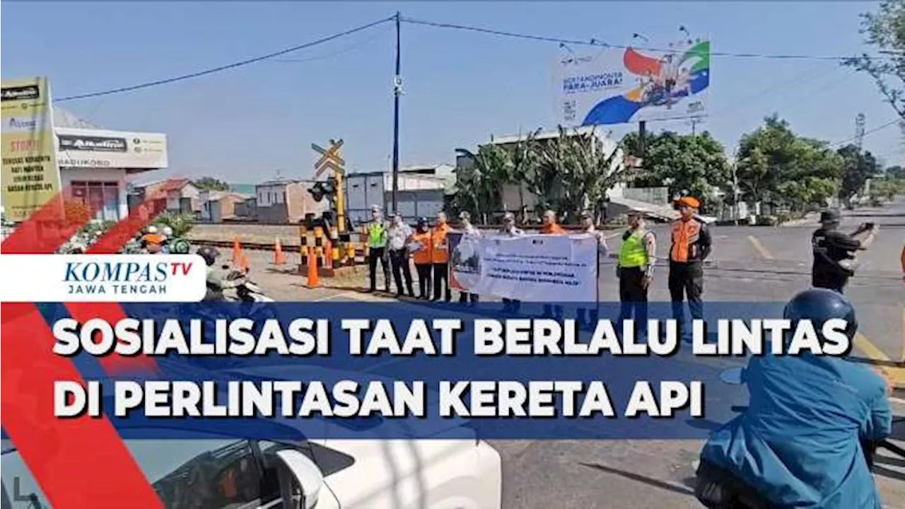 Sosialisasi Taat Berlalu Lintas di Perlintasan Kereta Api