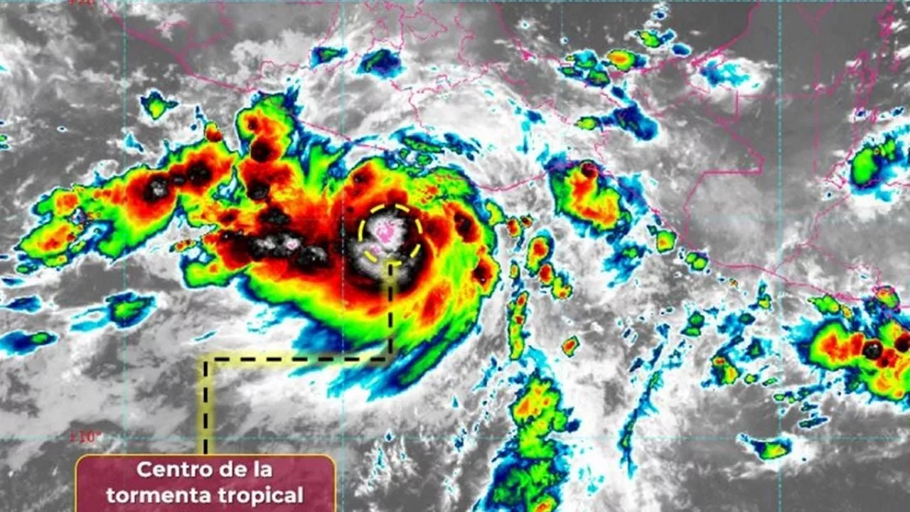 Huracán John podría impactar a Guerrero y Oaxaca como categoría 2